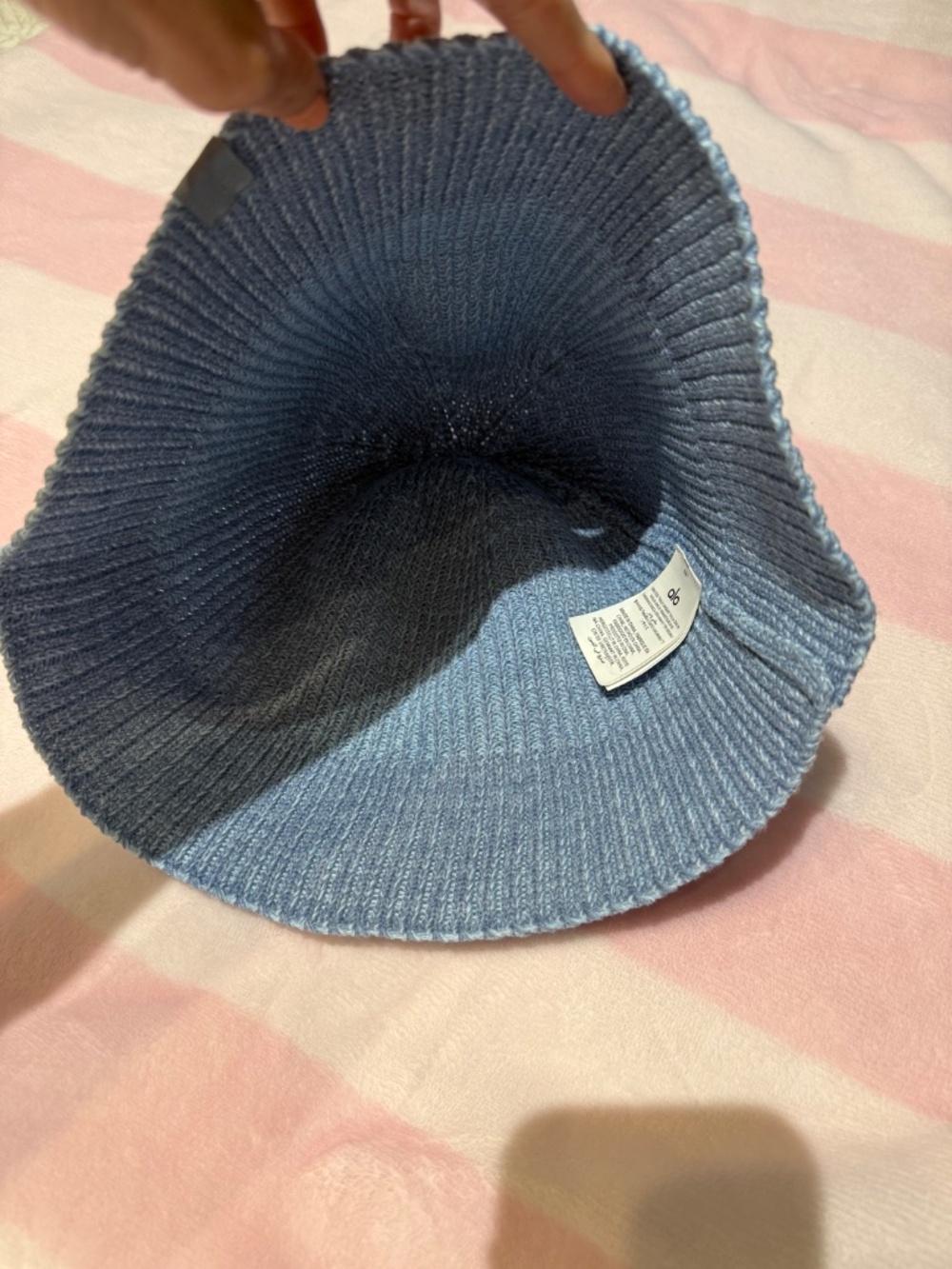 NEW Denim Knit Bucket Hat, Celestial Blue, ALO, One Size - Picture 4 of 6